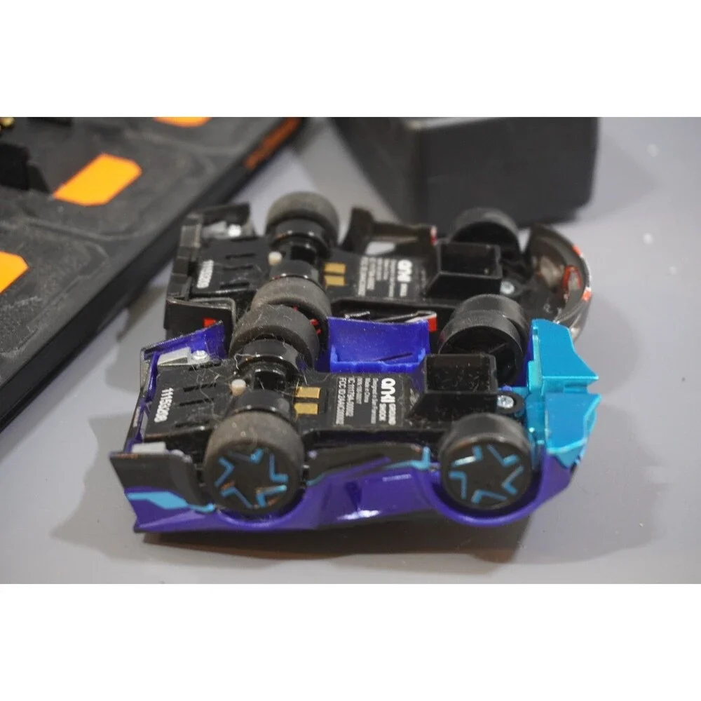 2x Anki Overdrive Cars Ground Shock & Skull & 4-Car Charger